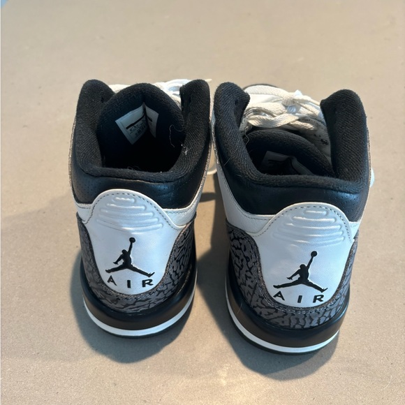 Jordan OG 3 - Picture 2 of 4